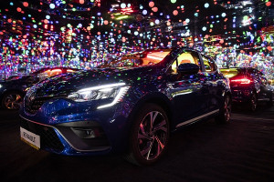Renault   Clio   Infinity   